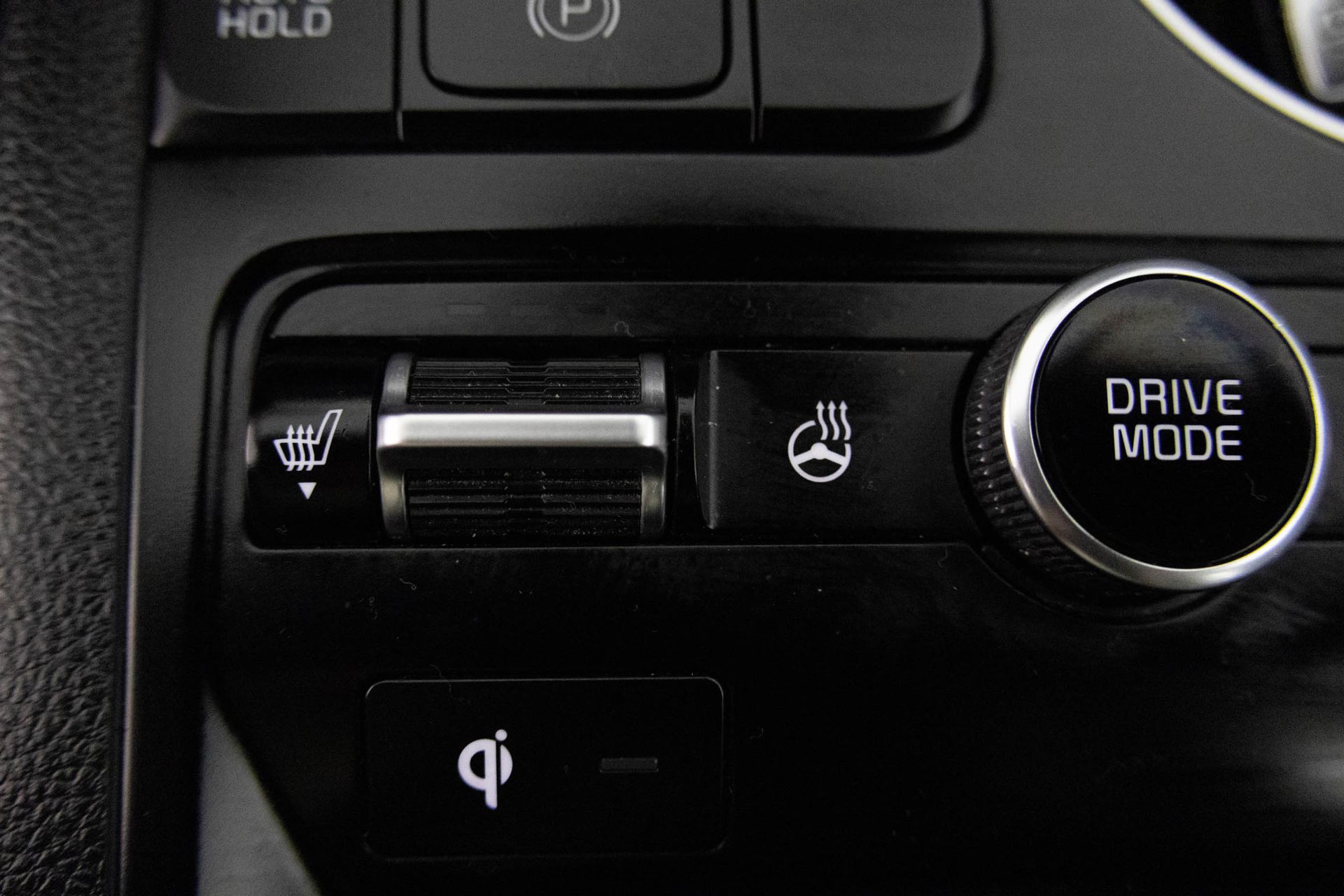 Vehicle image 20 of 43