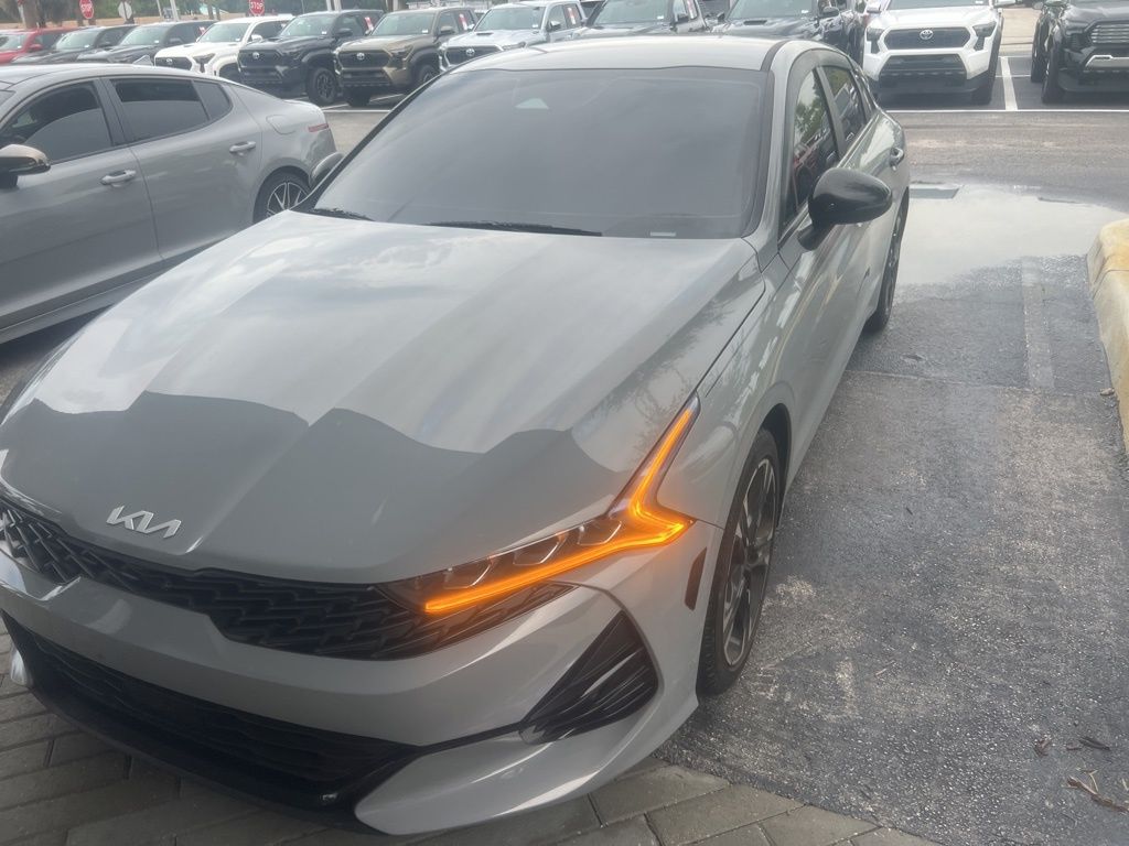 Vehicle image 1 of 2