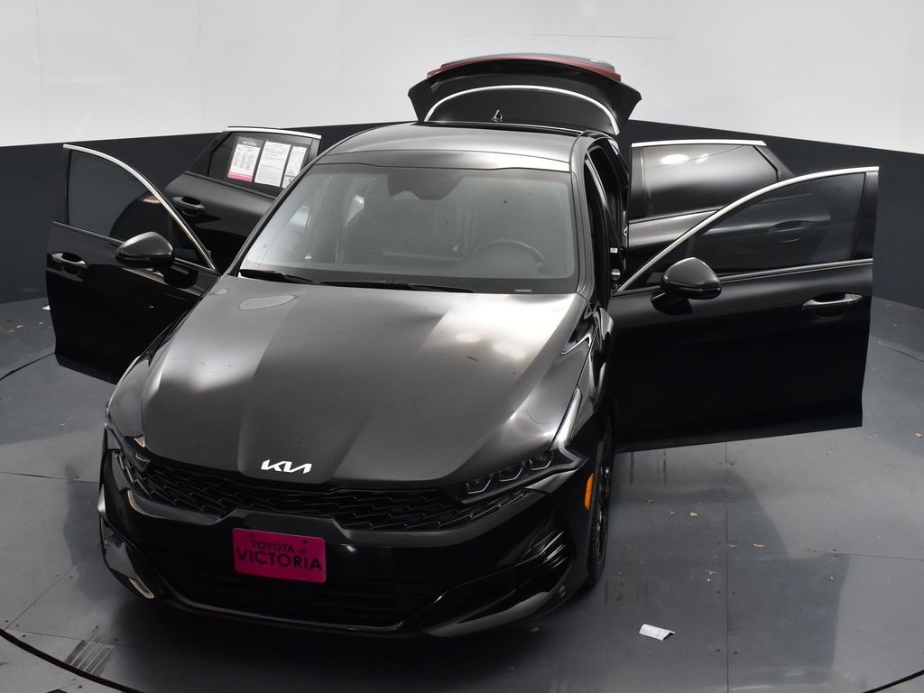 Vehicle image 3 of 26