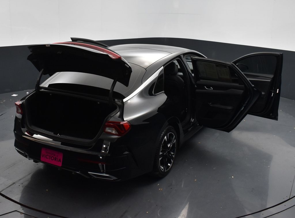 Vehicle image 10 of 26