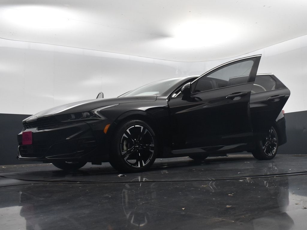 Vehicle image 4 of 26