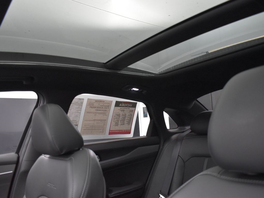 Vehicle image 20 of 26