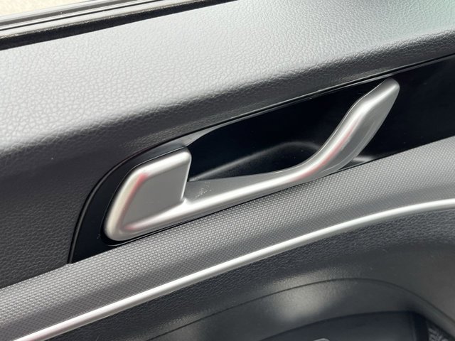 Vehicle image 12 of 47