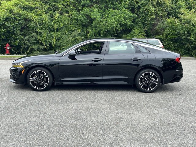 Vehicle image 8 of 47