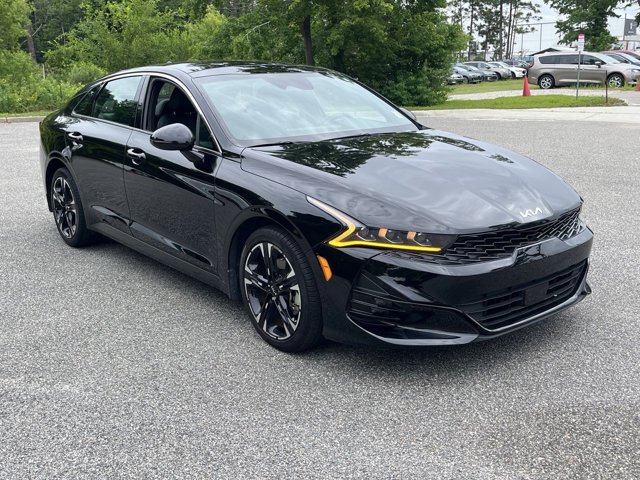 Vehicle image 3 of 47