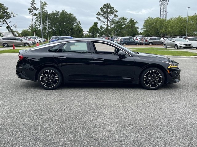 Vehicle image 4 of 47