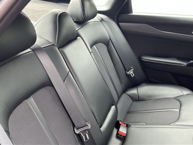 Vehicle image 36 of 47