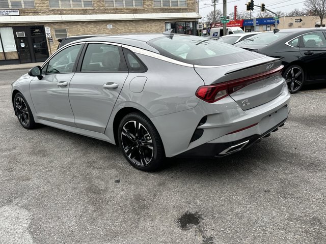 Vehicle image 9 of 28