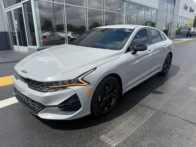 Vehicle image 1 of 28