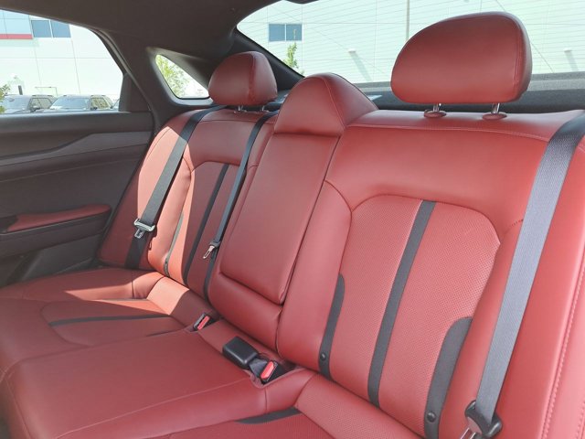 Vehicle image 14 of 32