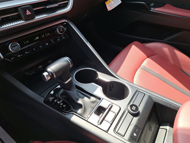 Vehicle image 19 of 32