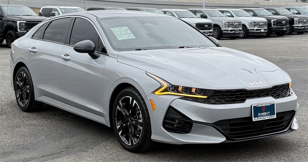 Vehicle image 6 of 29