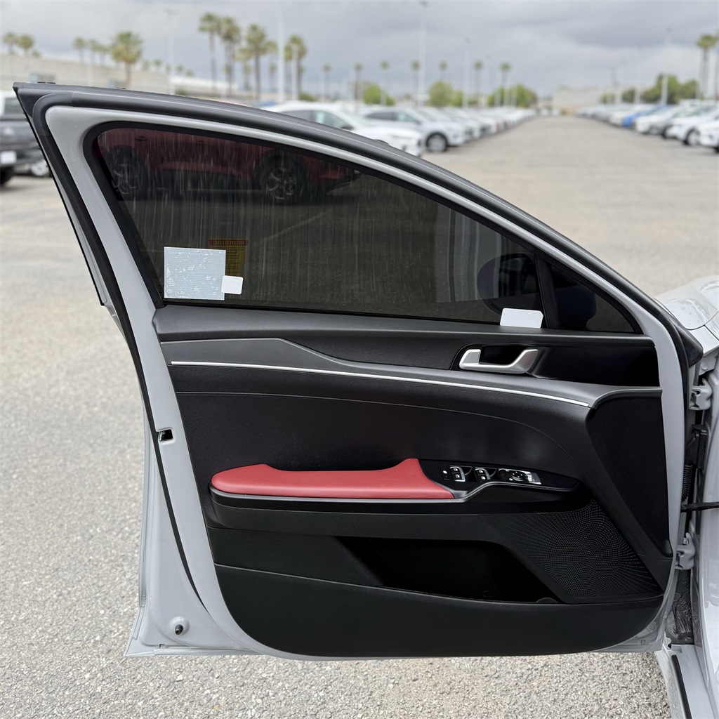 Vehicle image 10 of 29