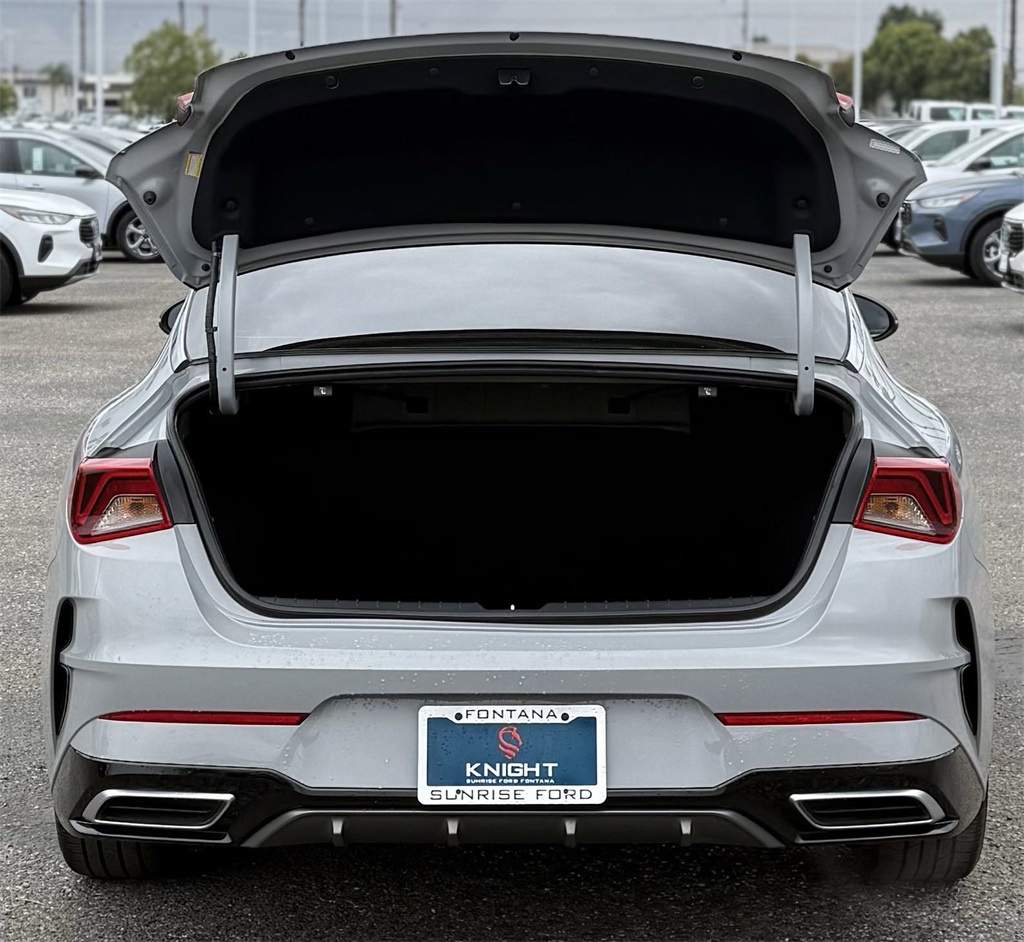 Vehicle image 9 of 29