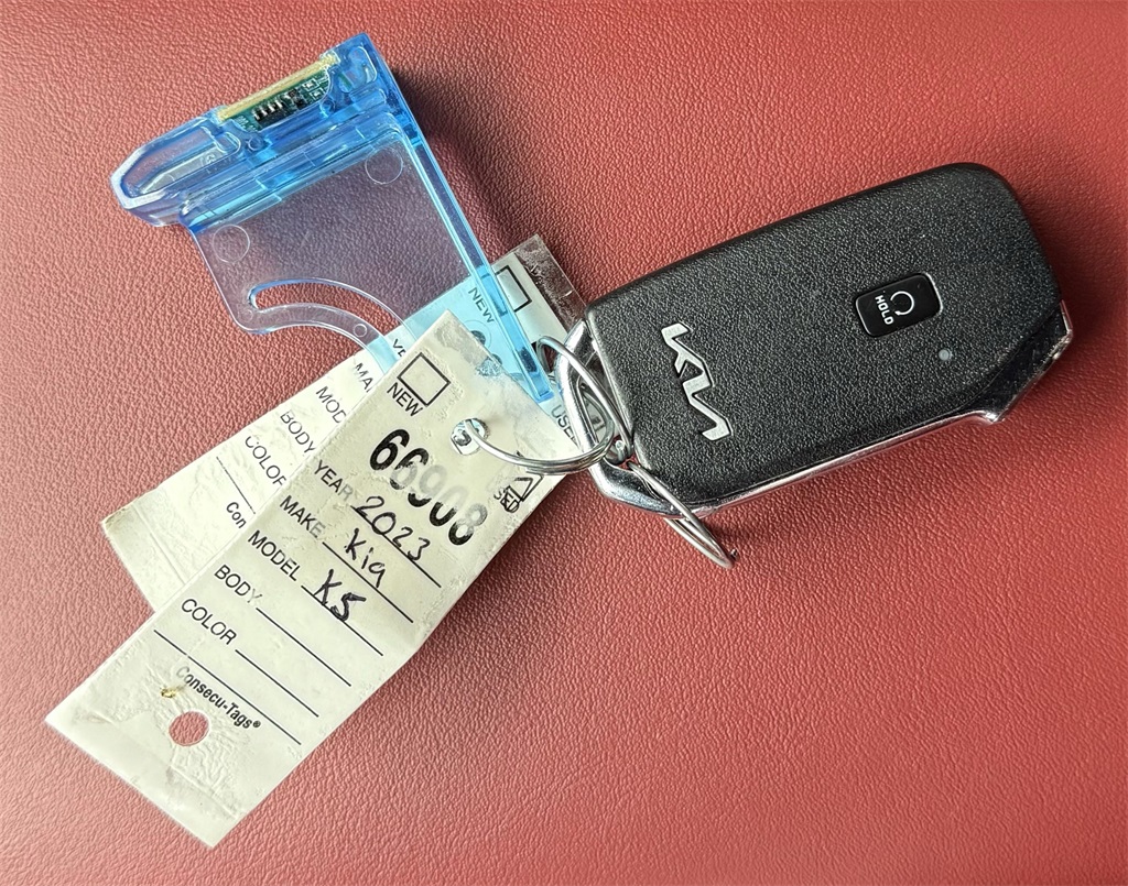 Vehicle image 13 of 29