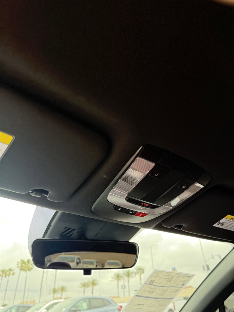 Vehicle image 19 of 29