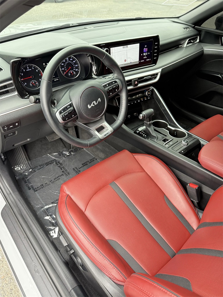 Vehicle image 11 of 29