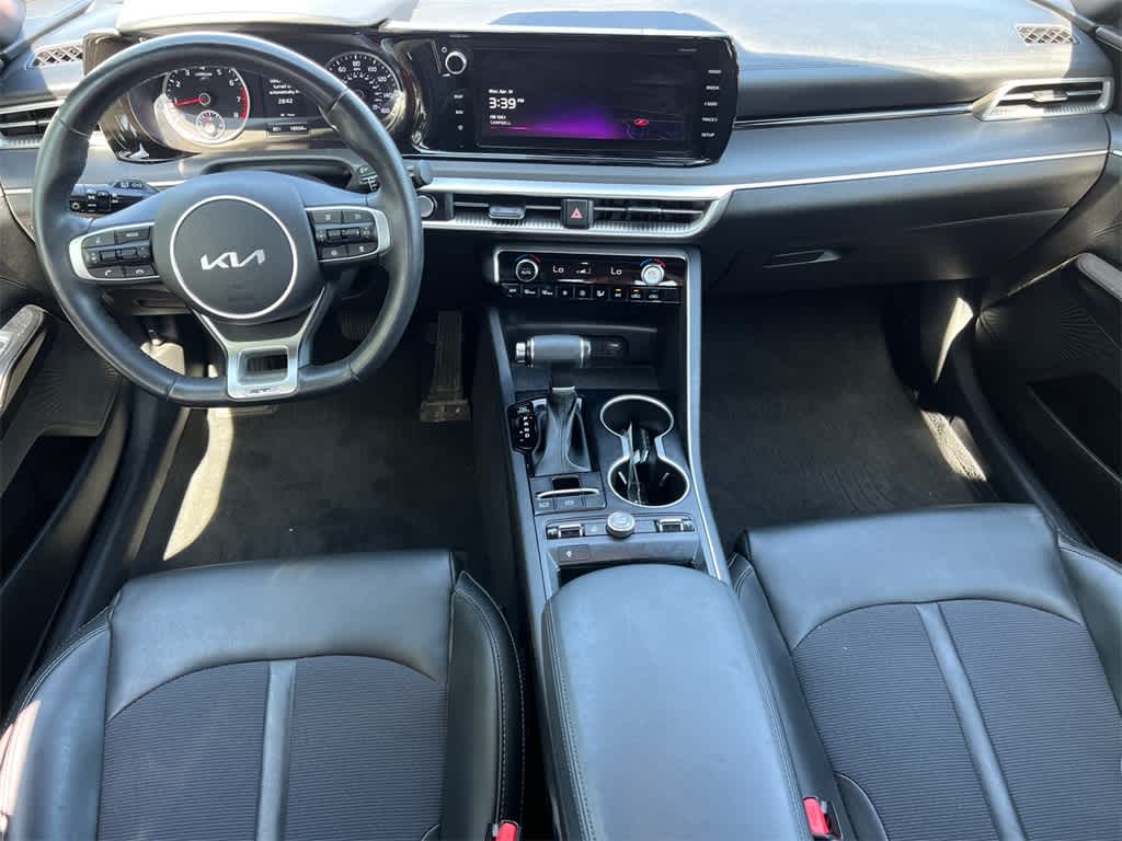 Vehicle image 20 of 36