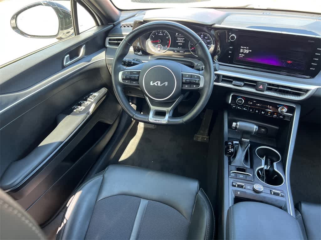 Vehicle image 19 of 36
