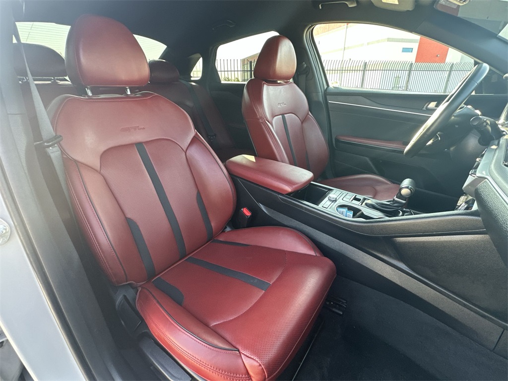 Vehicle image 25 of 25