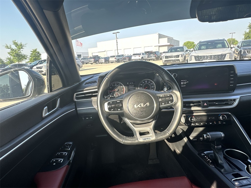 Vehicle image 11 of 25