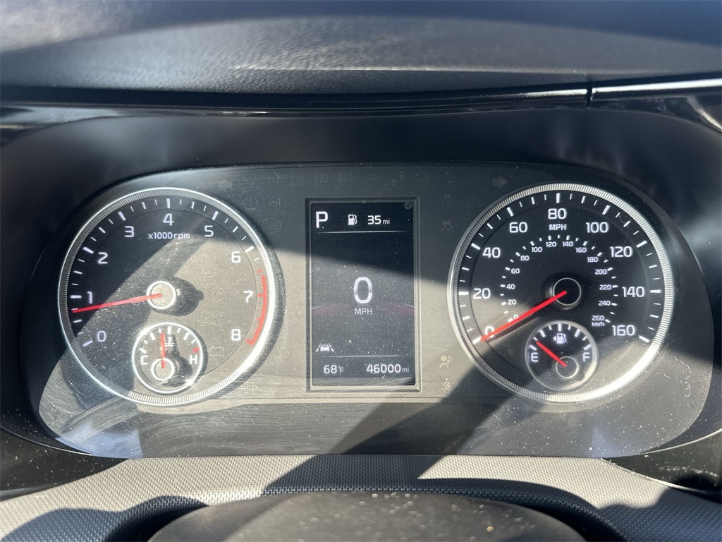 Vehicle image 10 of 25