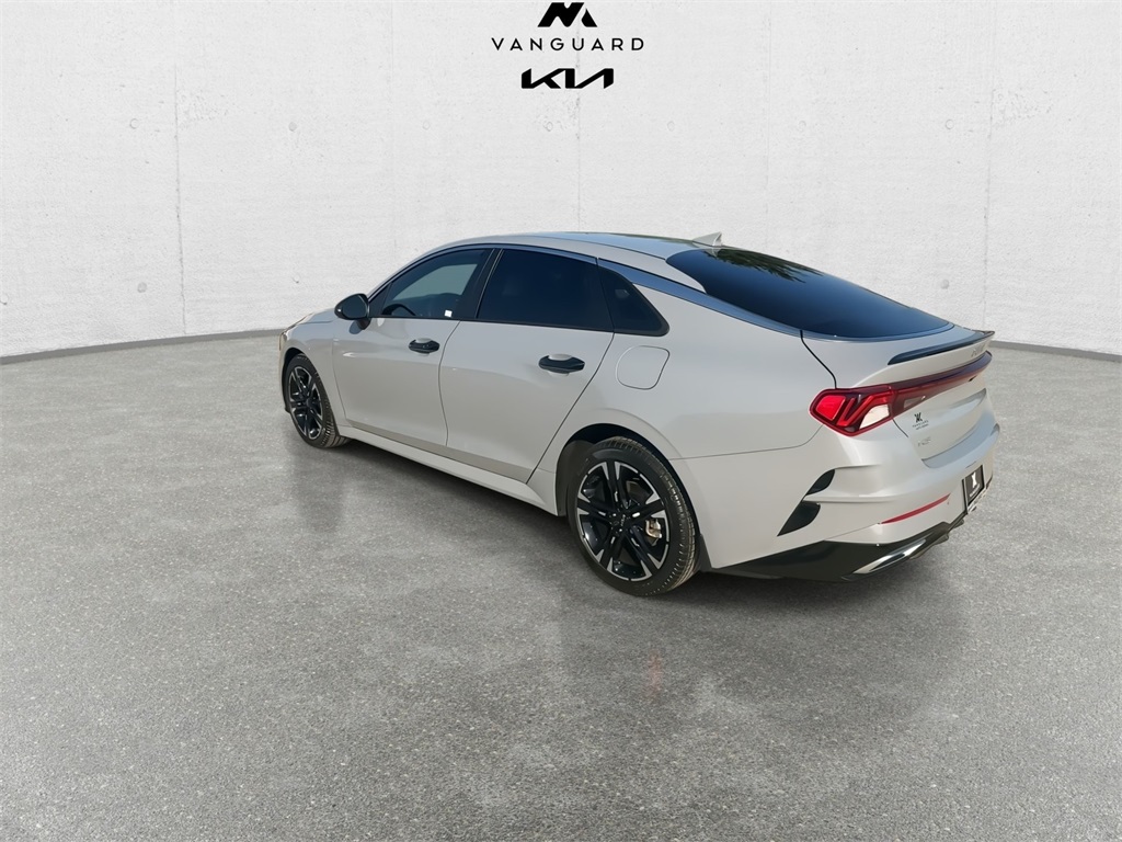 Vehicle image 8 of 25