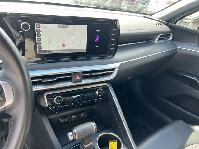 Vehicle image 29 of 34