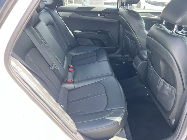 Vehicle image 15 of 34