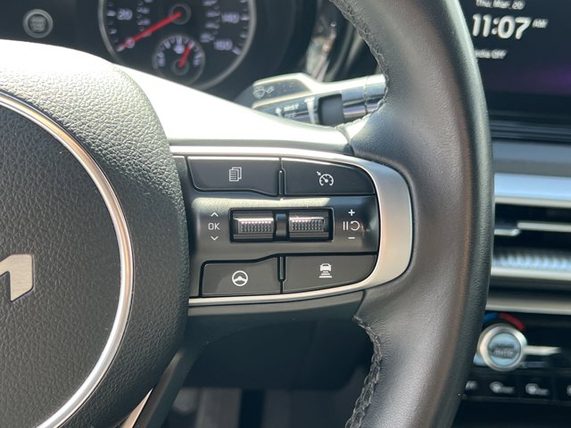 Vehicle image 26 of 34