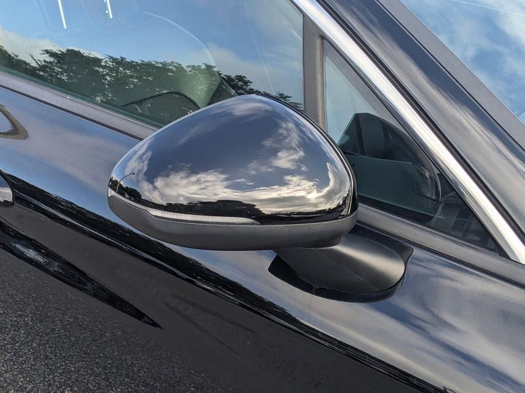 Vehicle image 13 of 34