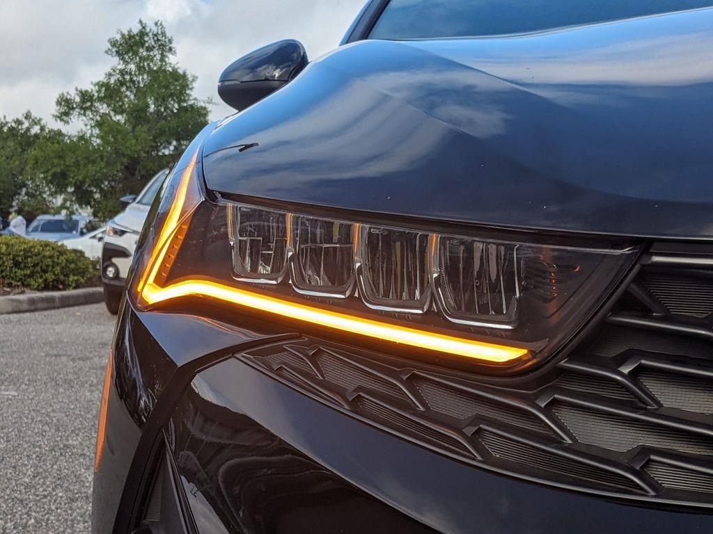 Vehicle image 10 of 34