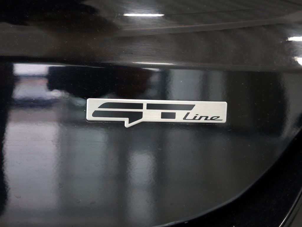 Vehicle image 38 of 39