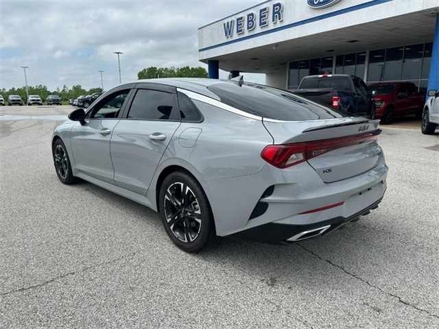 Vehicle image 6 of 24