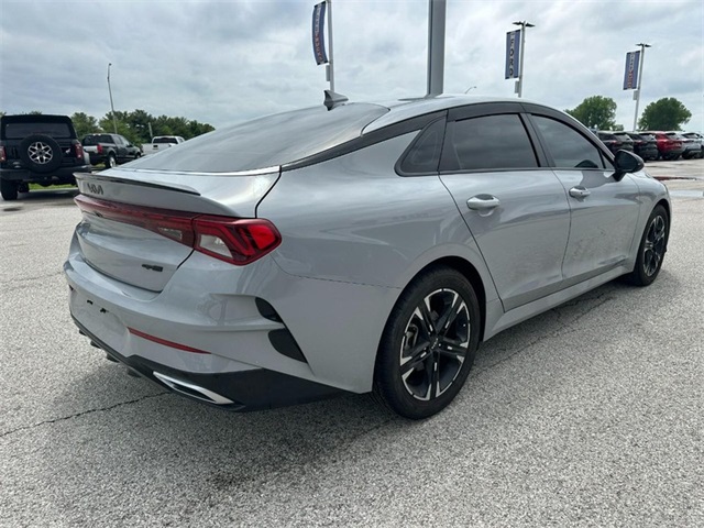 Vehicle image 3 of 24