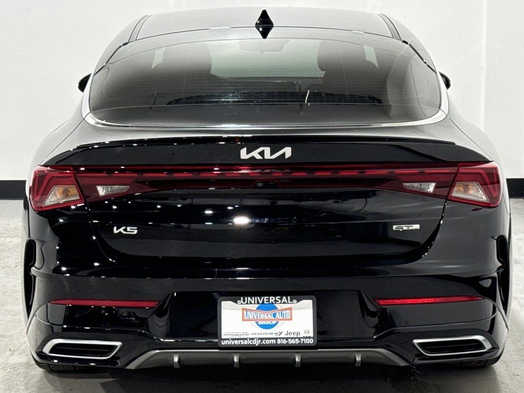 Vehicle image 4 of 50