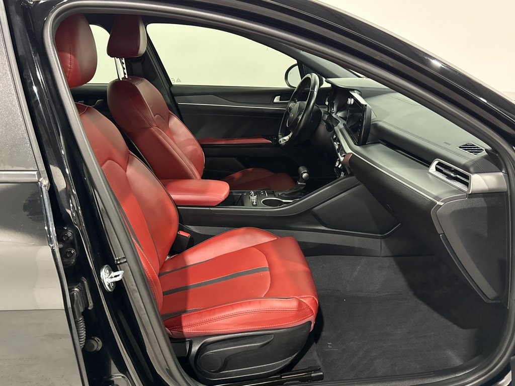 Vehicle image 26 of 50