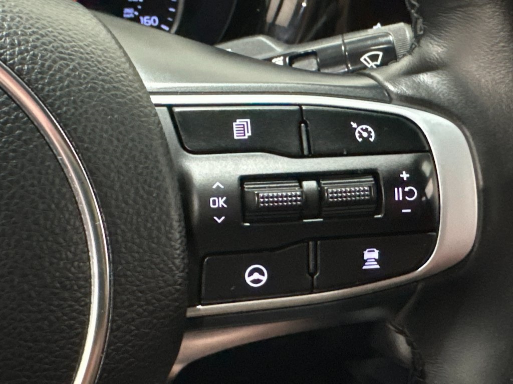 Vehicle image 11 of 50