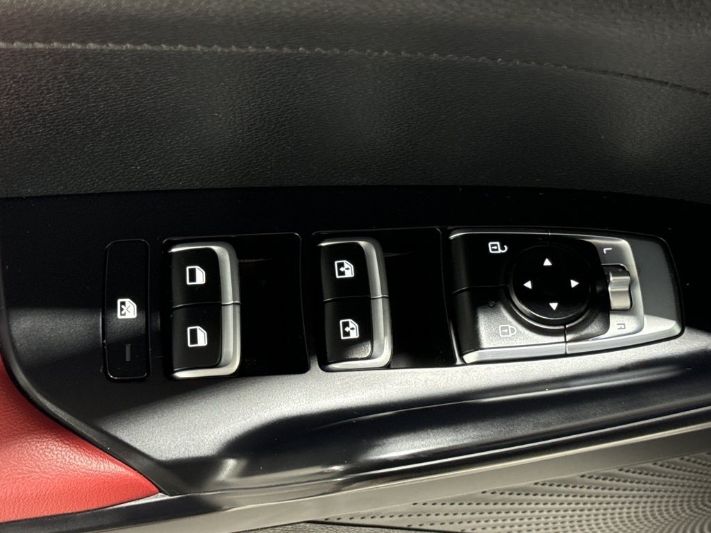 Vehicle image 22 of 50