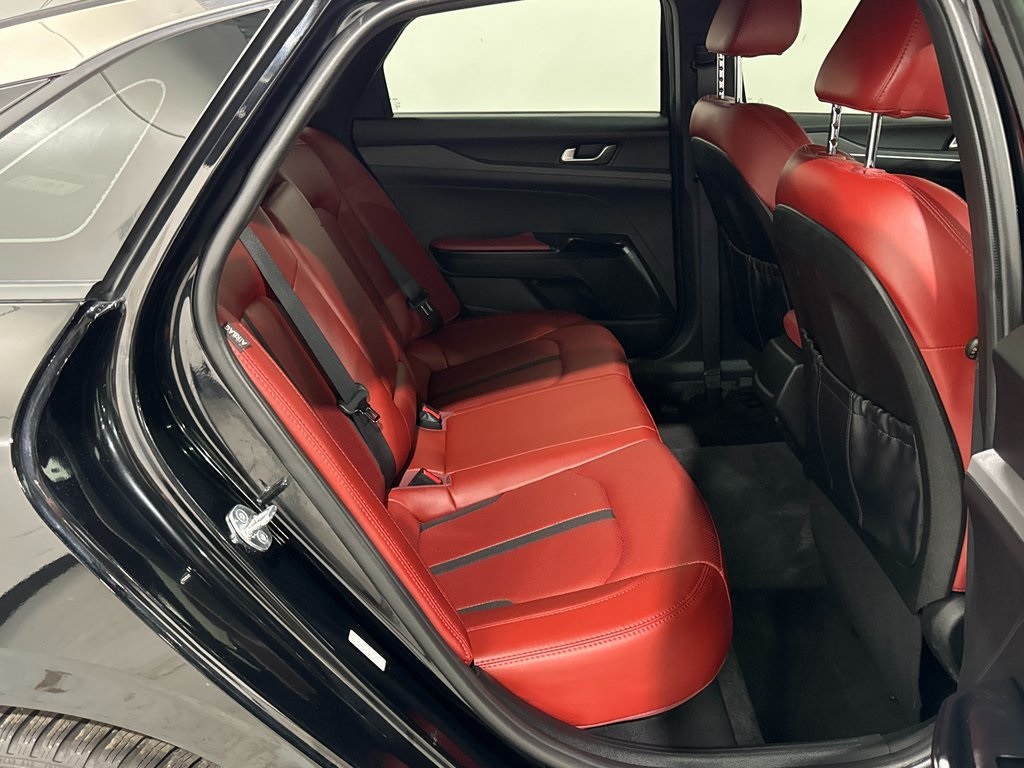Vehicle image 28 of 50
