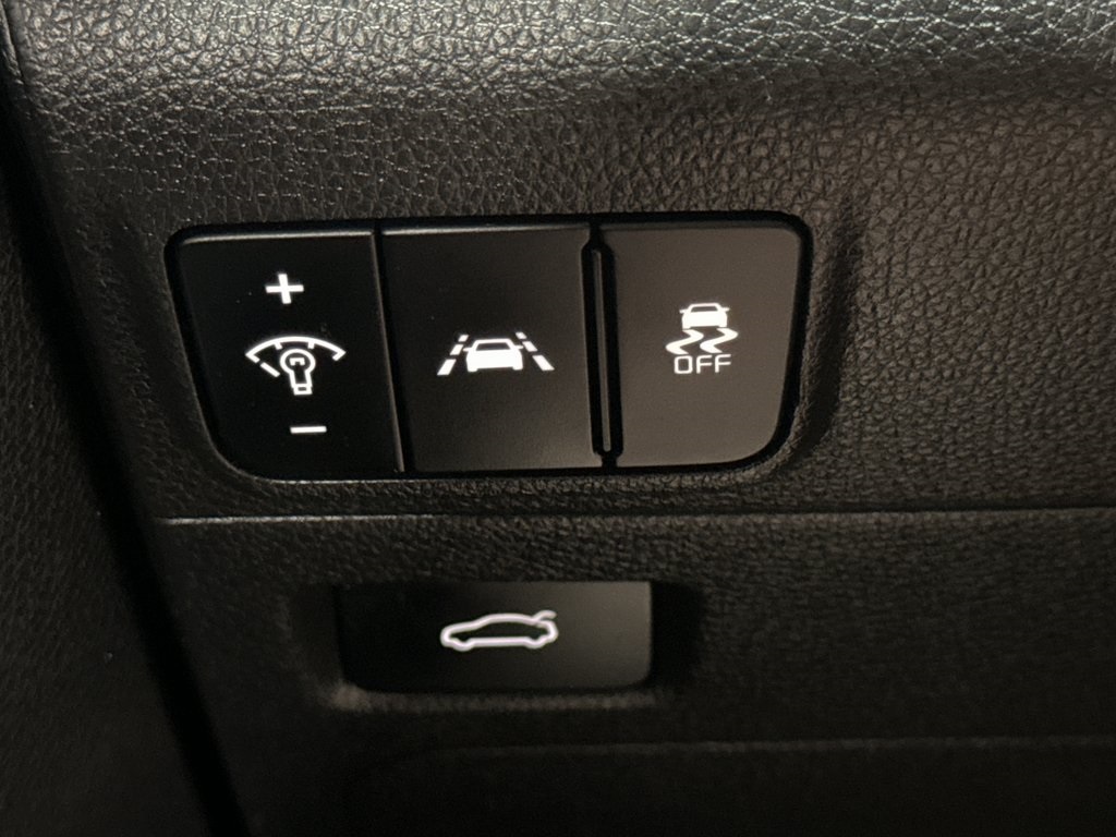 Vehicle image 38 of 50