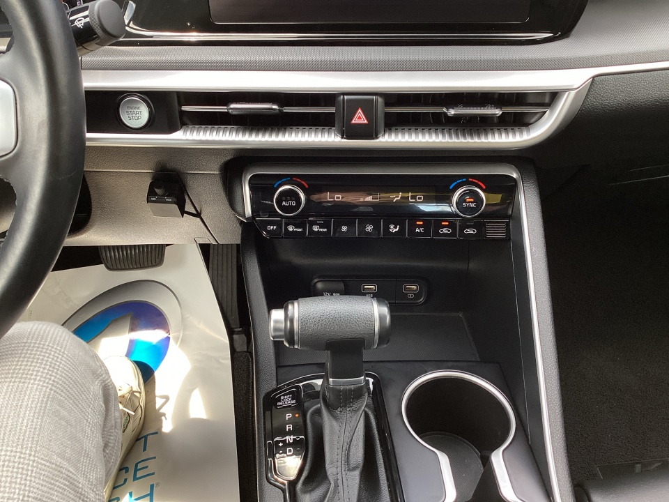 Vehicle image 22 of 39