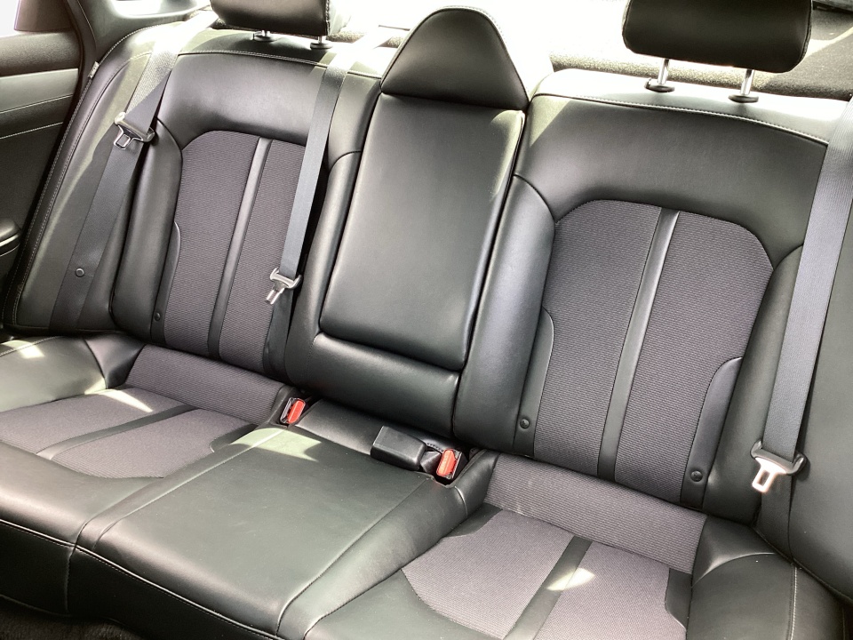 Vehicle image 13 of 39