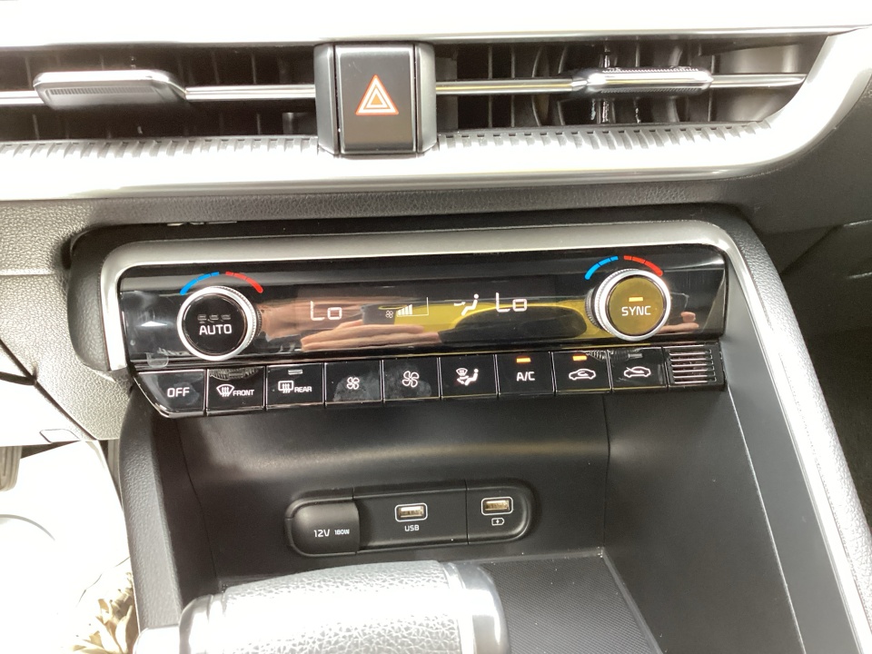 Vehicle image 20 of 39