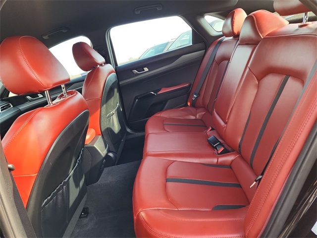 Vehicle image 26 of 36