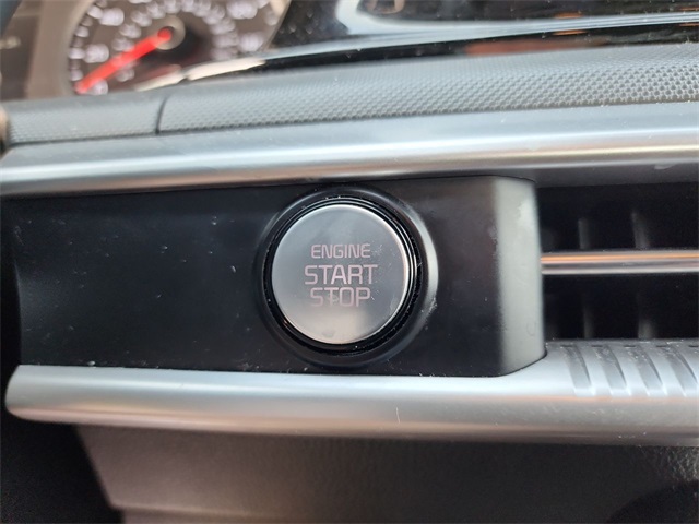 Vehicle image 17 of 36