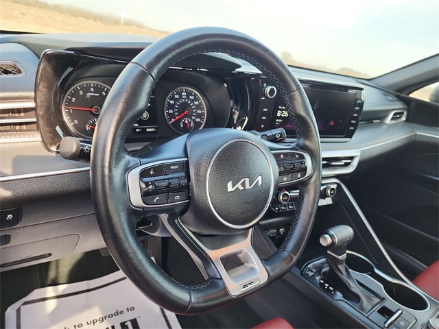 Vehicle image 10 of 36