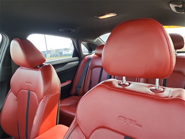 Vehicle image 21 of 36