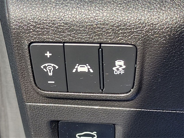 Vehicle image 18 of 36