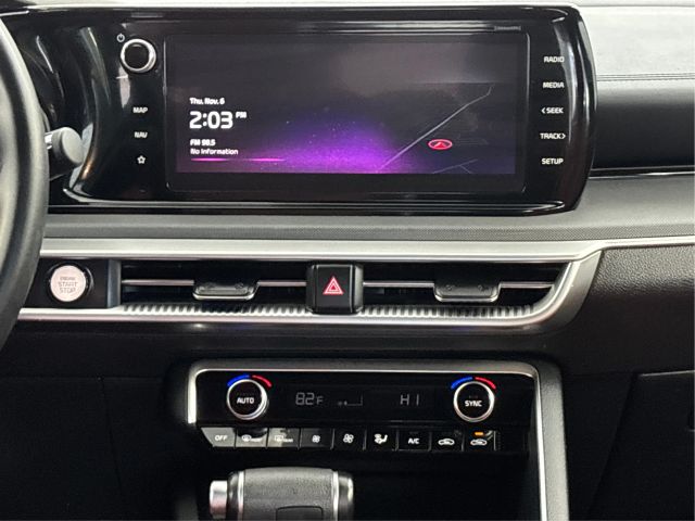 2023 Kia K5 GT-Line Image 22 of 38